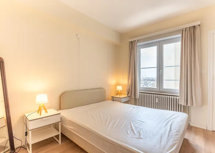 Charming Apartement With Sea View For 6