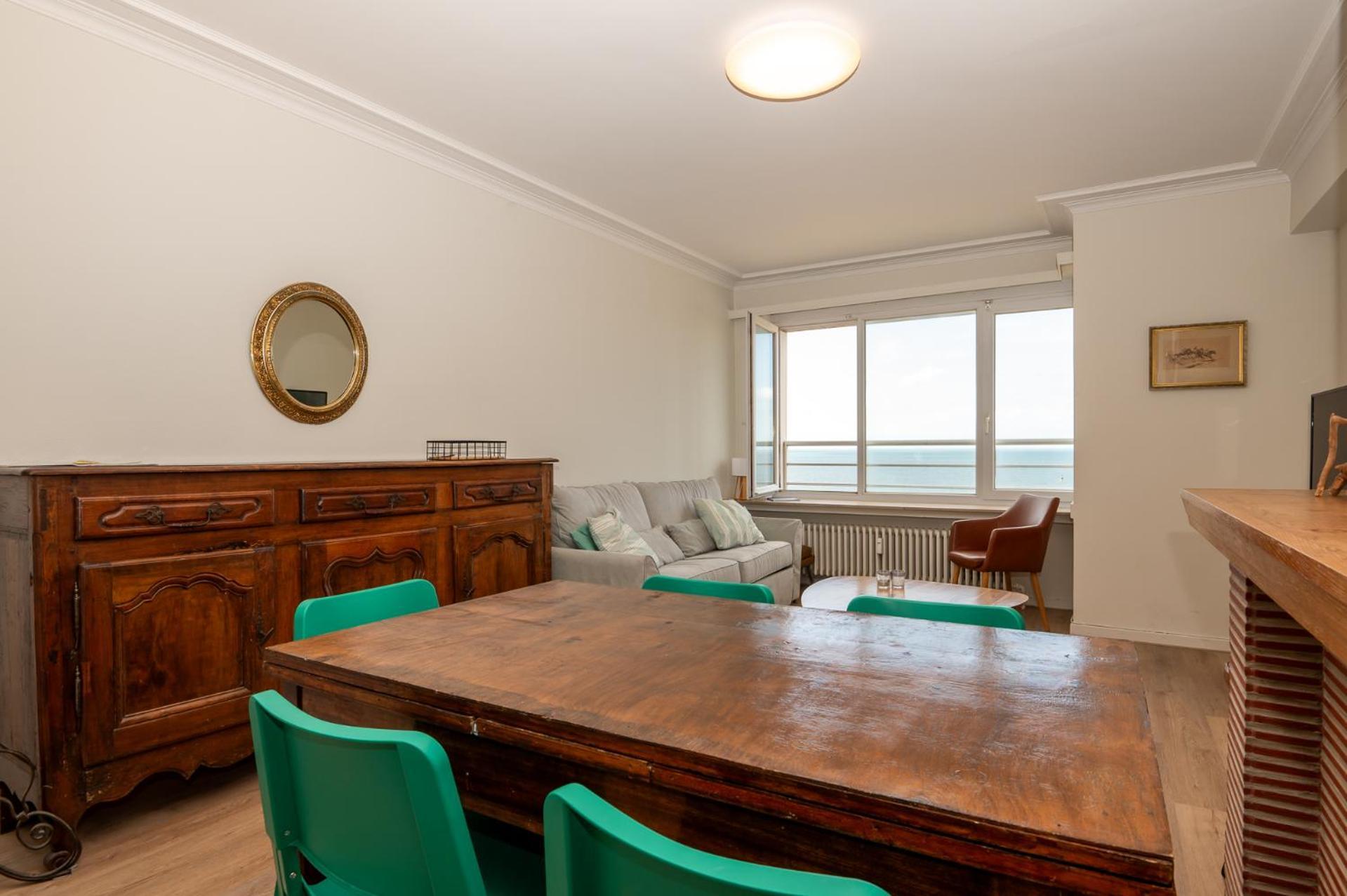 Charming With Sea View For 6 Ostend